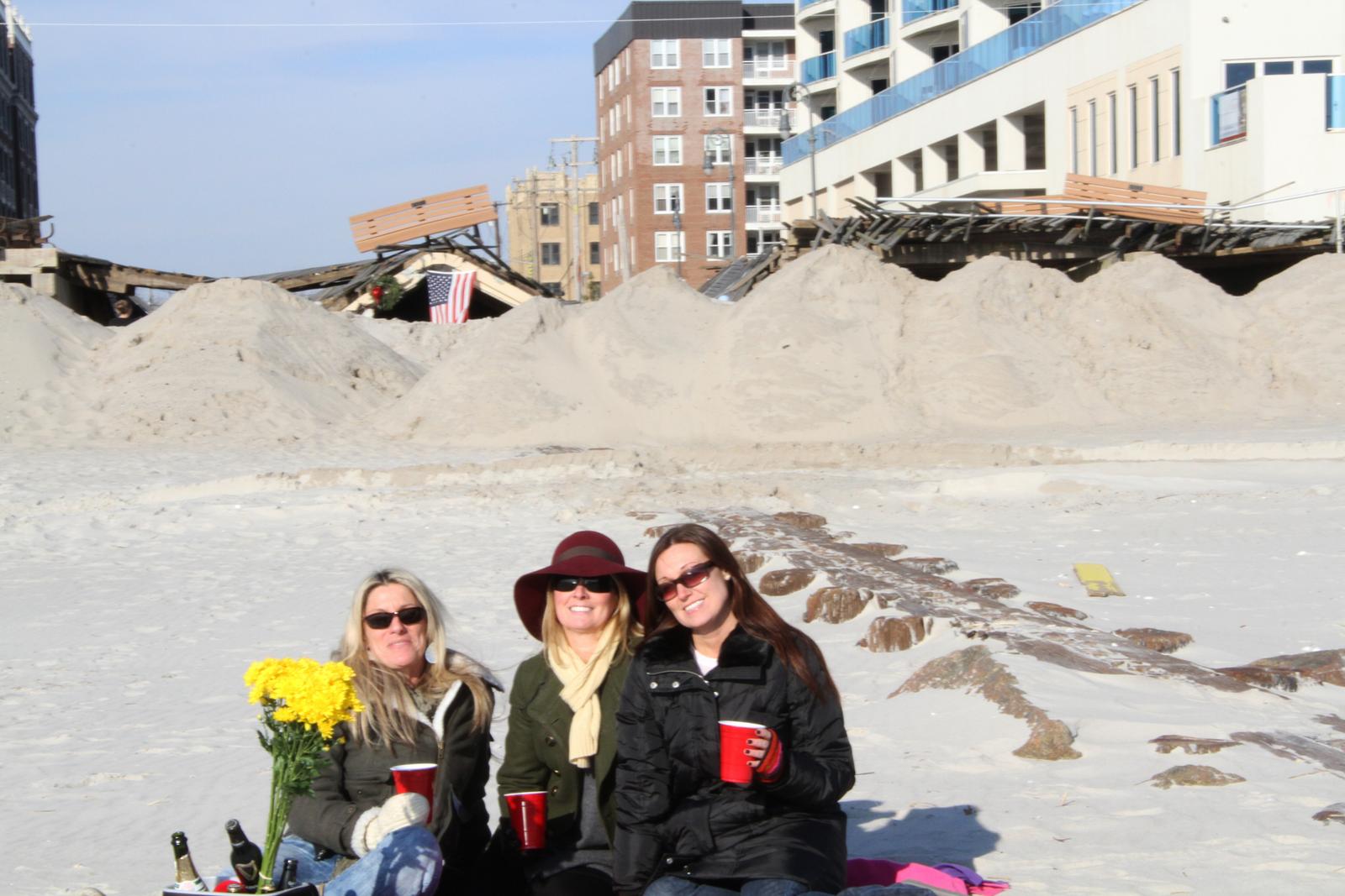 art-of-sandy-long-island-1-5-2013-long-beach-tricia-friends-yellow-flower-GOH_5364.jpg