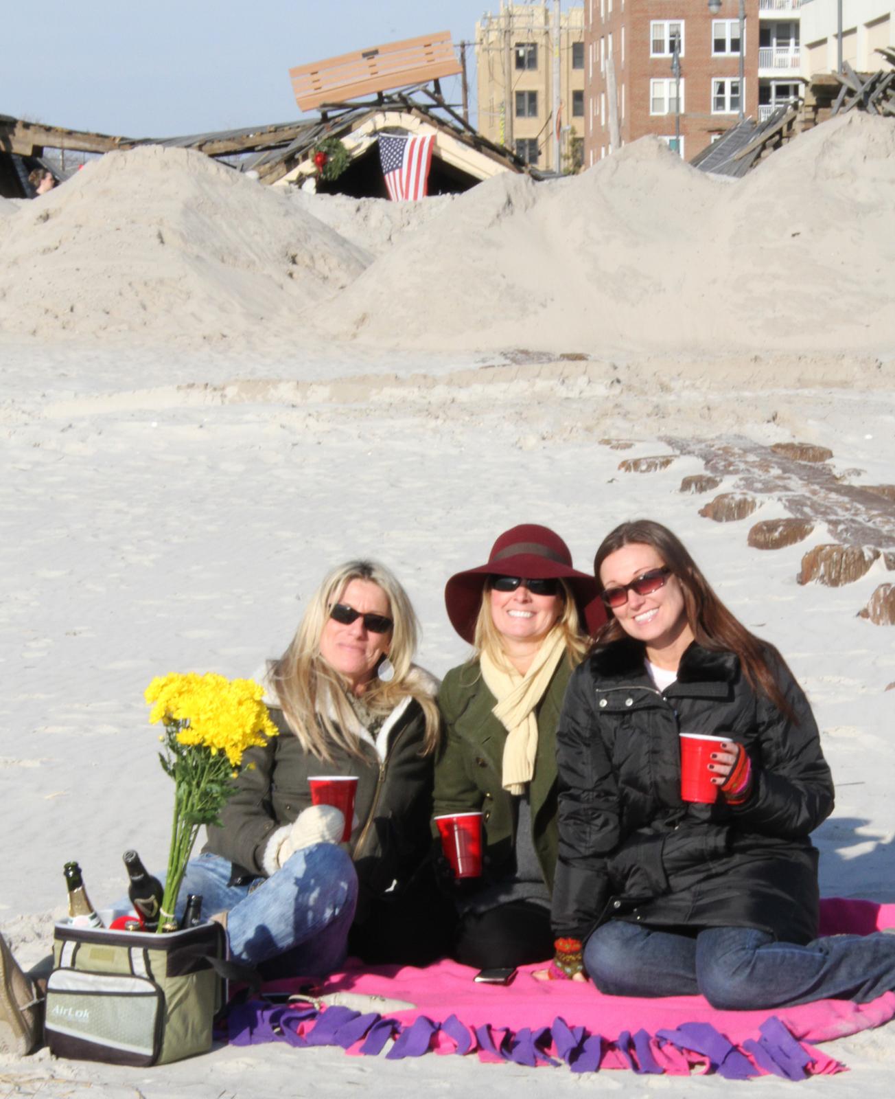 art-of-sandy-long-island-1-5-2013-long-beach-tricia-friends-yellow-flower-GOH_5370.jpg